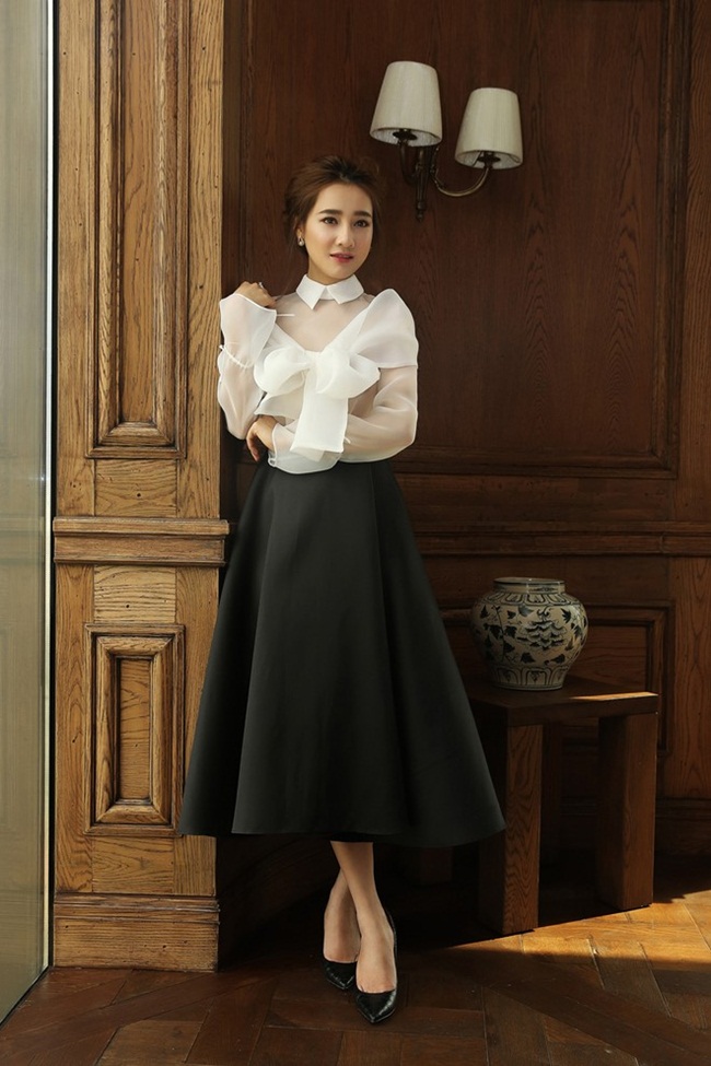 Không chỉ ghi điểm trong mắt công chúng bởi lối diễn xuất tự nhiên, Nhã Phương còn thu hút người khác bằng vẻ đẹp dịu dàng.  