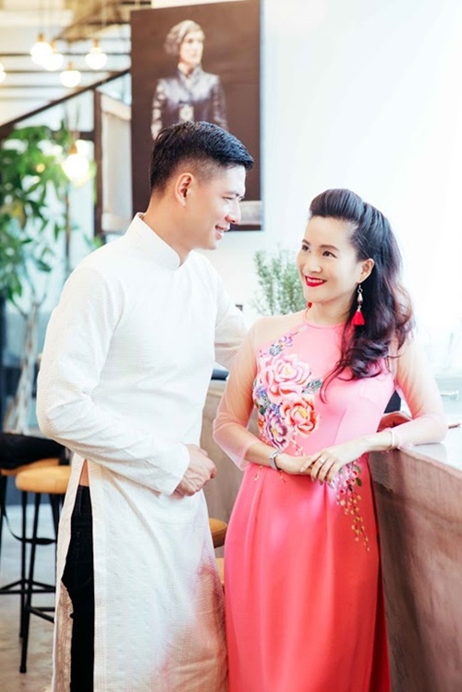 Cả hai khẳng định đến với nhau bằng tình yêu. Tuy nhiên nhiều người cho rằng Bình Minh lấy vợ hơn tuổi vì tham tiền. Trước điều này, Bình Minh chỉ nói: Tôi tự tin với hạnh phúc Đăng ký và nhận 60K 24 bao lì xì miễn phí mỗi ngày mình đang có. Vợ chồng tôi sẽ làm mọi cách để xây dựng hạnh phúc vững bền.