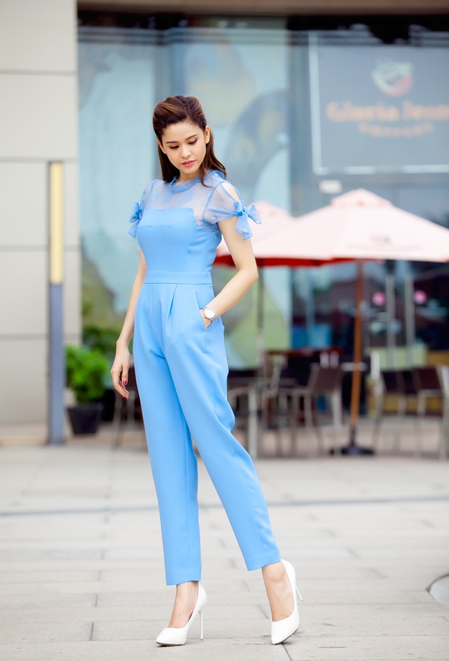 Không khoa trương và rườm rà, xu hướng tối giản thu phục các tín đồ thời trang bởi sự tinh tế, thanh lịch nhưng vẫn không kém phần thú vị và trên hết là bất cứ ai cũng có thể áp dụng.