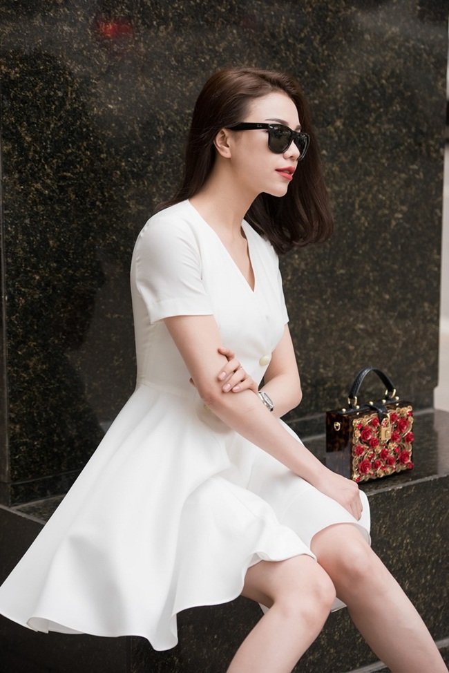 Hiện lên trên vải những họa tiết  như những bức họa sống động, xu hướng họa tiết đang trở thành xu thế có ảnh hưởng nhất mùa hè này 