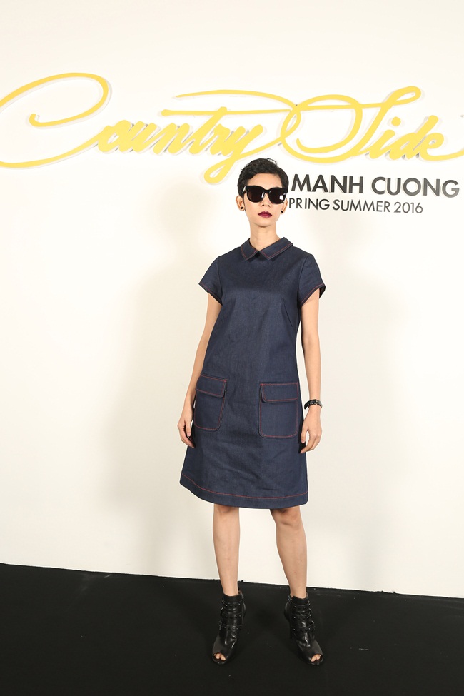 Siêu mẫu Xuân Lan đẳng cấp trong một thiết kế denim.