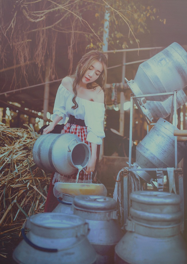  Thời điểm giữa năm nay đánh dấu Elly Trần quay lại hoạt động nghệ thuật sau hai năm tạm ngưng chăm sóc Đăng ký và nhận 60K 24 bao lì xì miễn phí mỗi ngày. 