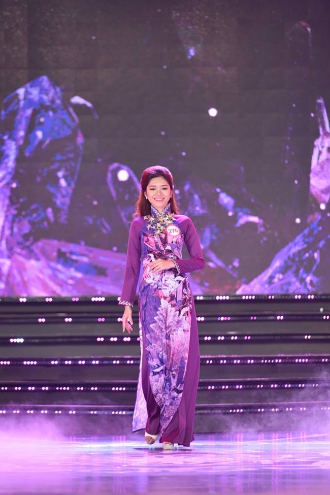 Nguyễn Vũ Hoài Trang sinh năm 1995, đến từ TP HCM, cao 1m70.