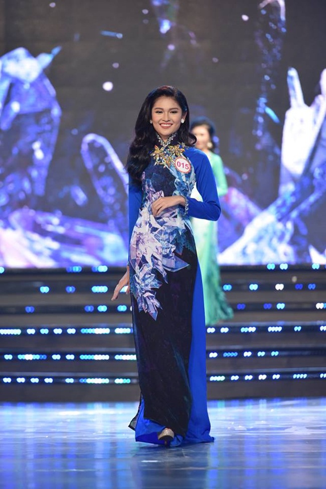 Huỳnh Thị Thùy Dung sinh năm 1996, đến từ TP HCM, cao 1.71 m.