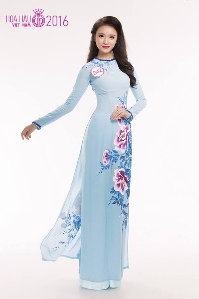 Nguyễn Thị Như Thủy, mang SBD 242, sinh năm 1998, là học sinh trường THPT Trần Phú (Đà Nẵng).