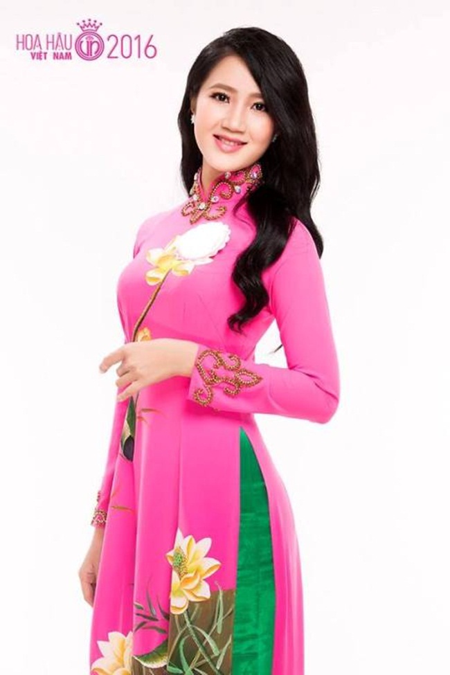 Thu Thảo  1m69, nặng 50kg và có số đo 3 vòng là: 79/63/91.