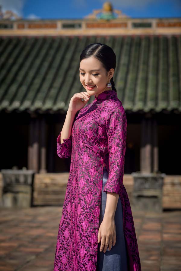 Có nền tảng nổi tiếng từ trước nên Ngọc Trân nhận được sự quan tâm và ủng hộ của đông đảo người dân.