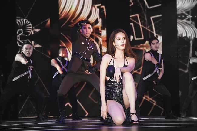 Cô nhận được nhiều lời khen của truyền thông và khán giả.