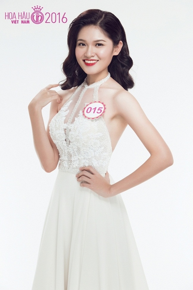 Thùy Dung nặng 55 kg, cao 1,70 m.