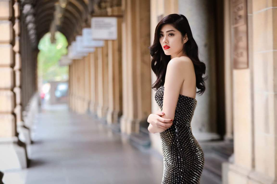 Trong thời gian qua, chân dài Huỳnh Tiên là cái tên được nhiều người yêu mến nhắc đến sau bộ phim Valentine trắng. Đặc biệt hiệu ứng tích cực từ bộ phim được lan rộng hơn nữa khi “đứa con tinh thần” đã được ra mắt tại Mỹ. 