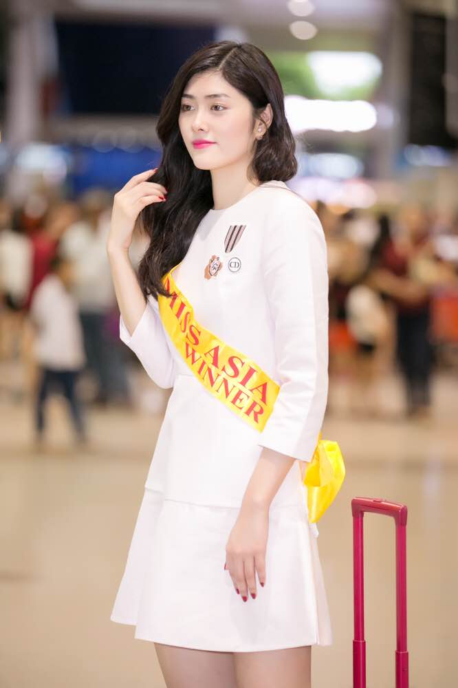 Trước đấy, người đẹp cũng có những chia sẻ chân thành của mình sau khi đăng quang là cô xem đây là một cuộc thử sức mình, khắc phục những ưu điểm từ đó thể hoàn thiện mình hơn từng ngày. 