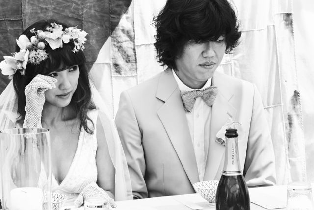 Về điều này, cô từng tâm sự: ''Khoảnh khắc tôi quyết định cưới Sang Soon là khi tôi nhìn thấy bố mẹ chồng vẫn còn yêu nhau dù đã bước sang cái tuổi mắt mờ tai yếu. Họ vẫn cùng nhau hẹn hò tại rạp chiếu phim vào các buổi sáng. Sang Soon nói với tôi rằng, anh chưa từng thấy bố mẹ cãi nhau bao giờ. Còn tôi thì chứng kiến viễn cảnh bố mẹ mình xung đột quá đỗi nhiều lần. Đó là khi tôi nghĩ rằng, mình có thể tin tưởng vào Lee Sang Soon''.