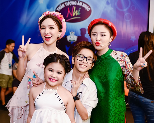 Ca sĩ Isaac luôn đánh giá cao Thiên Tùng, anh nhận xét: “Con là một thí sinh mà cho dù kết quả như thế nào con vẫn luôn luôn đặt cược vào con. Đây không phải là một dòng nhạc sở tường của con nhưng con không lo sợ bất cứ điều gì”.