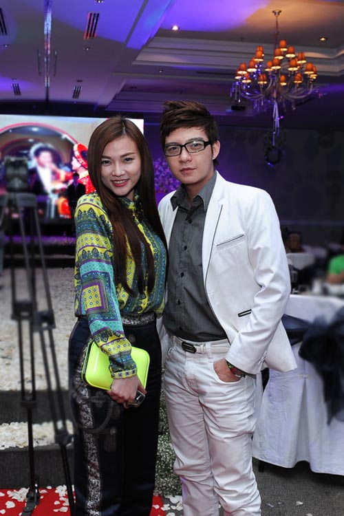 Thời gian gần đây, Thu Thủy rất hay xuất hiện cùng trang phục Zara... 