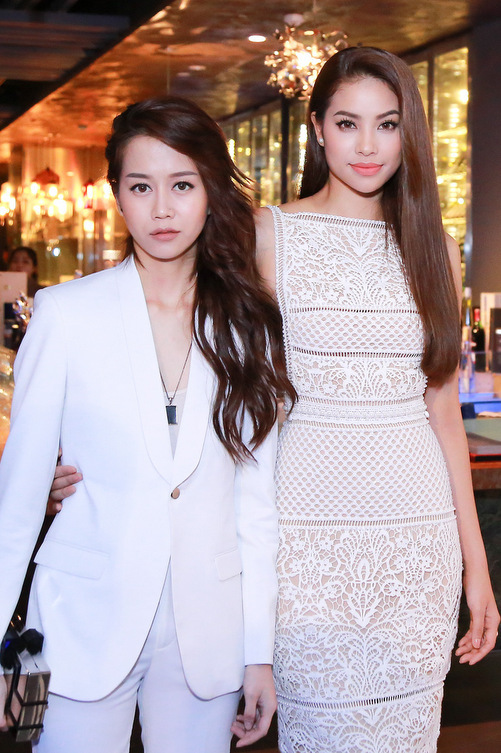 Kể từ khi The Face chưa lên sóng, thông tin blogger An Nguy (Ngụy Thiên An) tham dự chương trình đã khiến công chúng hết sức bất ngờ. Ngay cả 3 HLV cũng rất ngạc nhiên trước thông tin này bởi trước giờ dường như cô chưa từng tham gia một show truyền hình thực tế nào. Trải qua 3 thử thách tập đầu tiên, An Nguy quyết định về đội của Phạm Hương. Điều này trải qua từng tập lại tiếp tục khiến dư luận dậy sóng.