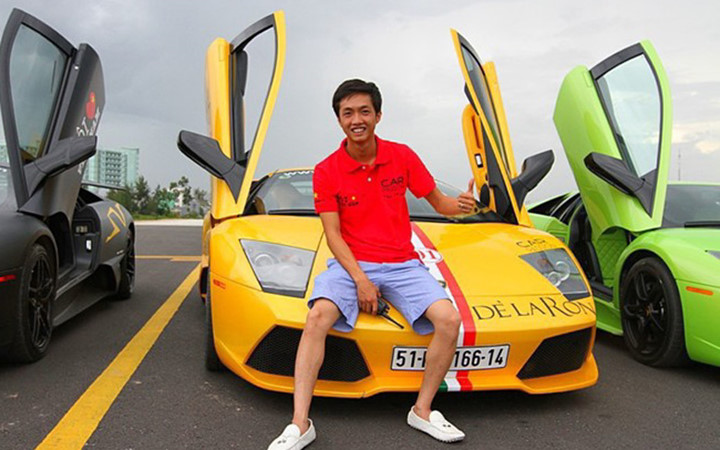 Những năm gần đây, anh không sắm thêm một siêu xe tốc độ nào, thay vào đó, trong gara nhà anh, người ta thấy nhiều hơn là các mẫu xe hạng sang, từ xe việt dã đến SUV và sedan sang trọng.