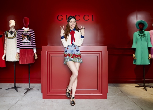 Hồ Ngọc Hà còn là fan ruột của Gucci.