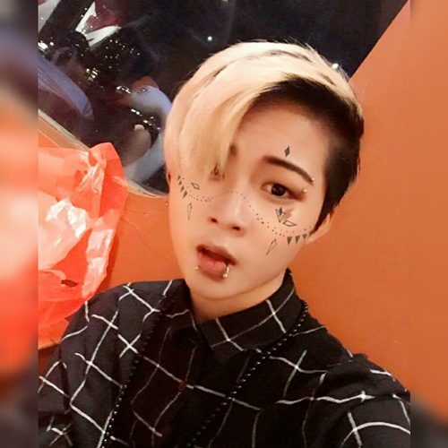 Bộ phim hứa hẹn gây sốt cộng đồng mạng với sự tham gia của nhiều hot teen Việt như: Loan DD, Võ Huỳnh Thanh Vân, Trần Dương, Phạm Ngọc Trinh,...