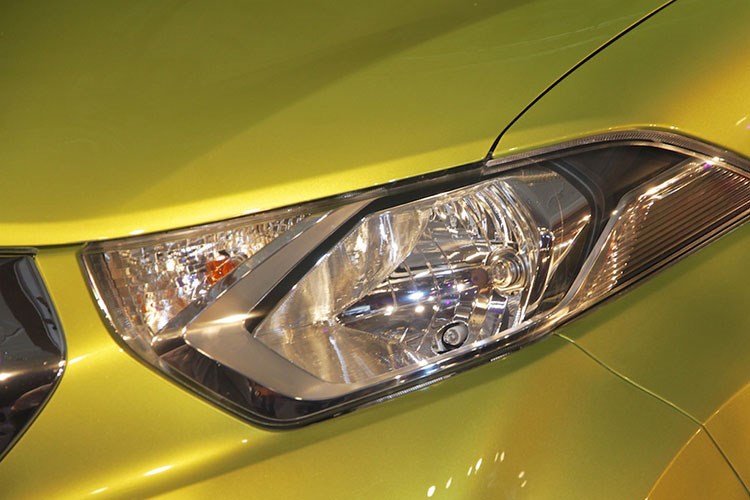 Dựa trên nền tảng chassis Common Module Family (CMF-A) của Renault-Nissan, mẫu xe cỡ nhỏ Redi-Go chia sẻ chung chassis với chiếc Renault Kwid, nhưng có chiều dài ngắn hơn, chỉ 3430 mm thay vì 3679 mm. Khoảng sáng gầm của xe là 185 mm.