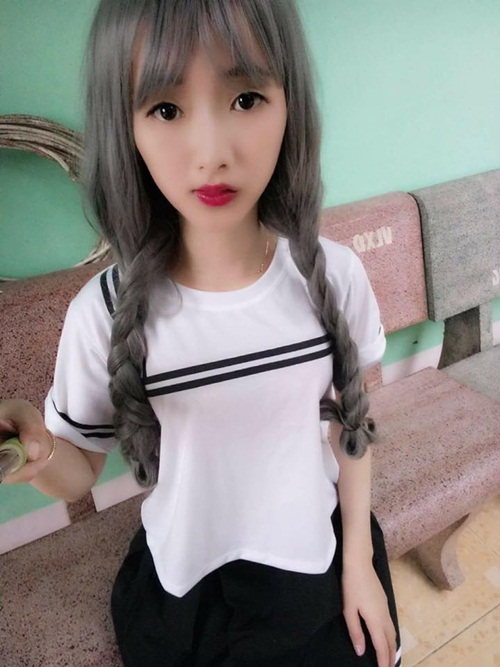 Một đặc điểm khiến Bảo Linh được chú ý là làn da trắng, mịn màng.