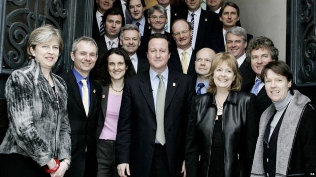 Trong thời gian là một thành viên trong nội các của Thủ tướng Anh David Cameron, bà May cũng từng đảm nhận chức vụ thành viên Hội đồng an ninh quốc gia. Bà được mô tả là người vô cùng say mê công việc và được so sánh với “bà đầm thép” Margaret Thatcher – Nữ thủ tướng đầu tiên trong lịch sử nước Anh.