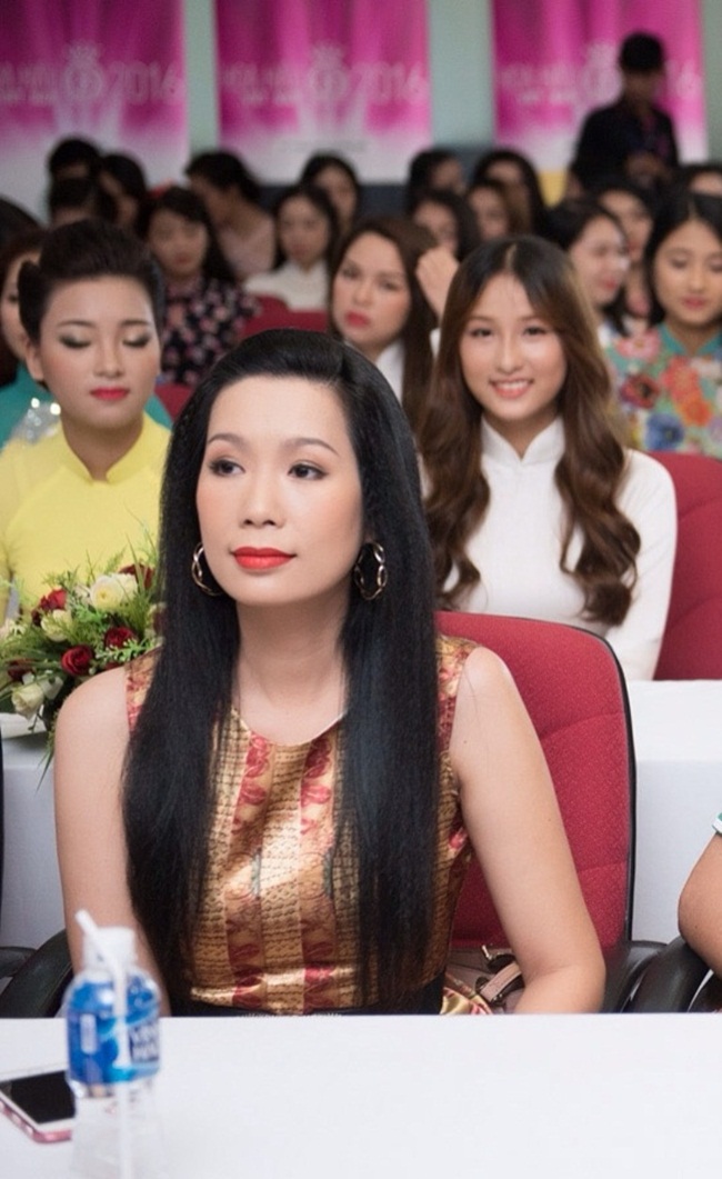 Tại vòng Sơ khảo phía Bắc, Á hậu Trịnh Kim Chi cùng Hoa hậu Đặng Thu Thảo đã có dịp hội ngộ và đọ dáng với nhau. 