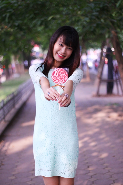 Ngắm một số hình ảnh của cô gái vừa xinh đẹp, vừa tài năng Phùng Bảo Ngọc Vân.