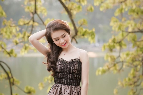 Không chỉ xinh đẹp, học giỏi, Ngọc Vân còn có đủ các tài lẻ về múa, đàn, vẽ…Chia sẻ về điều này Vân cho biết từ nhỏ đã thích cầm kì thi họa, và có duyên với cây đàn piano từ năm lớp 6. Hồi mới học cô bạn thấy khó nhưng sau quen rồi thì piano trở thành niềm đam mê lớn. Những lúc căng thẳng, mệt mỏi, Vân luôn tìm đến cây đàn, phiêu cùng những nốt nhạc do cảm xúc mình viết nên. 