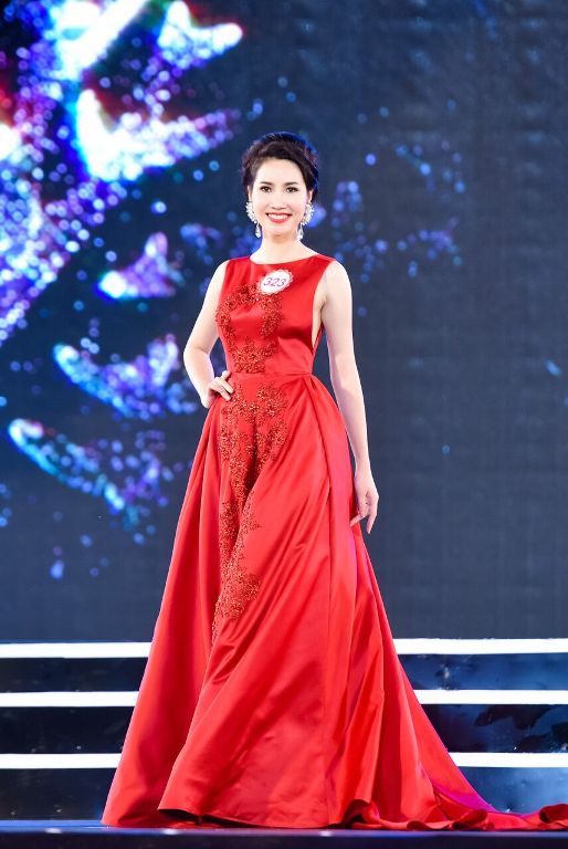 Làn da trắng và nụ cười tươi là thế mạnh của Ngọc Vân so với các thí sinh khác.