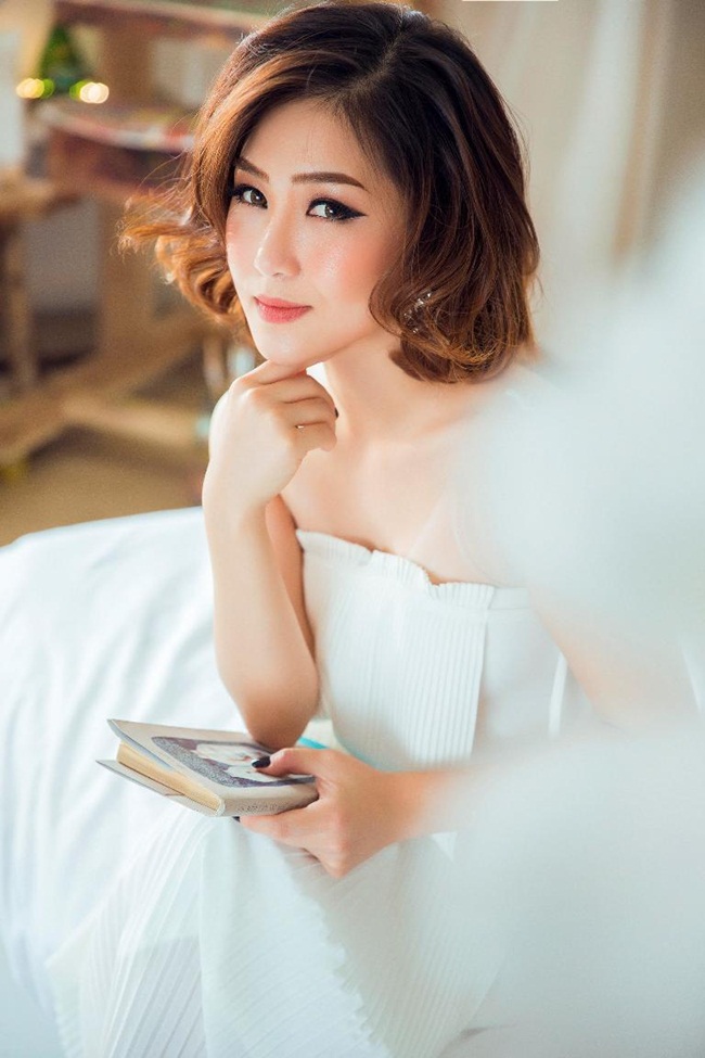 Hương Tràm trở thành hình mẫu của những ca sĩ cũng như các bạn trẻ có tài năng, đam mê và không ngại thử sức mình. Bước ra từ sau hai chương trình thực tế, Hương Tràm trở thành cái tên được săn đón. 