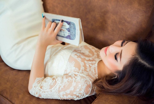 Được biết, sau cơn bão “Ngốc”, nữ ca sĩ đang chuẩn bị cho ra mắt một sản phẩm âm nhạc mới, cô chia sẻ đây là một ca khúc tiếp theo nữ của nhạc sĩ với nhiều bản hit hiện nay – Mr Siro.