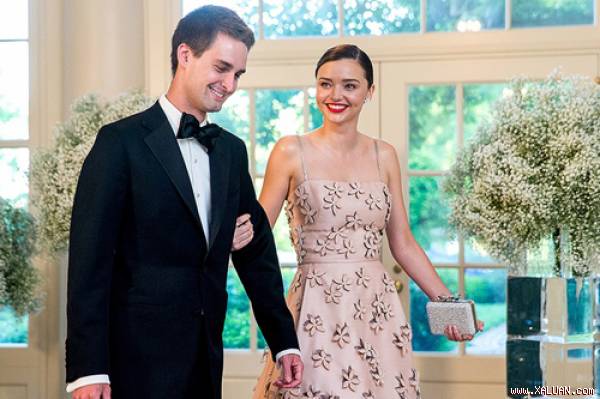  Đại diện của tỷ phú công nghệ Evan Spiegel cũng đã xác nhận tin vui với báo giới.