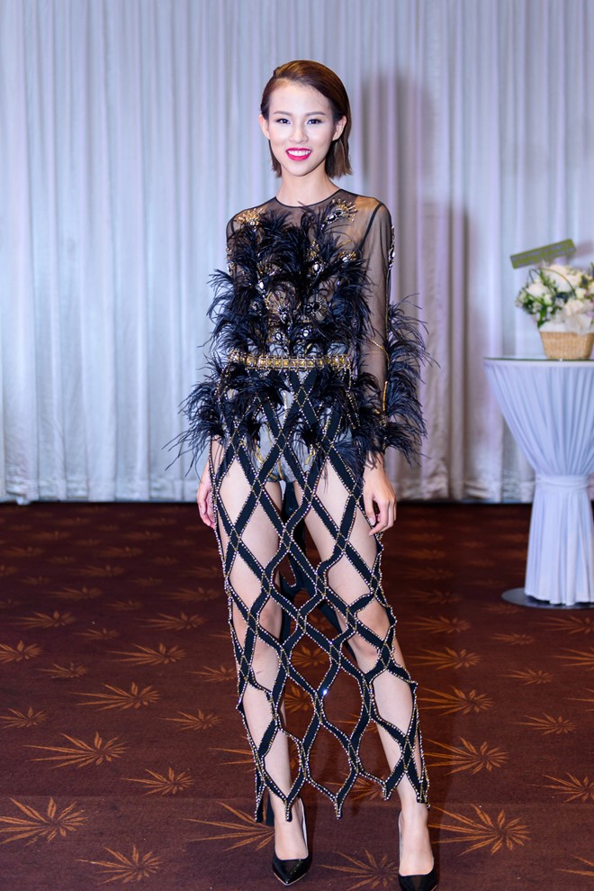 Cô gái 19 tuổi Phí Phương Anh ngày càng khẳng định mình qua các thử thách của chương trình.