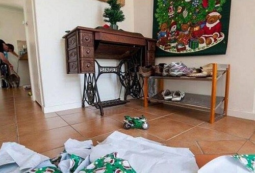 M&oacute;n qu&agrave; Gi&aacute;ng sinh của bạn g&aacute;i khiến ch&agrave;ng trai cảm động ph&aacute;t kh&oacute;c 