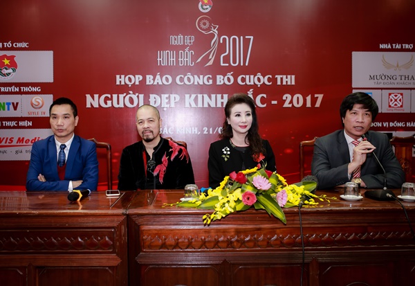  Th&agrave;nh phần Ban gi&aacute;m khảo của cuộc thi 