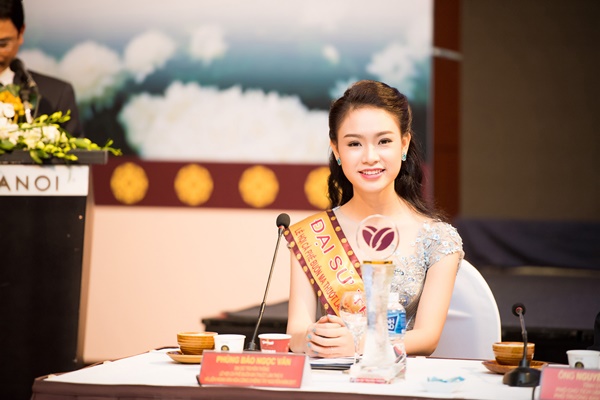 Ngọc V&acirc;n b&eacute;n duy&ecirc;n với Đắk Lắk từ chương tr&igrave;nh &lsquo;Người đẹp nh&acirc;n &aacute;i&rsquo; của cuộc thi Hoa hậu Việt Nam 2016