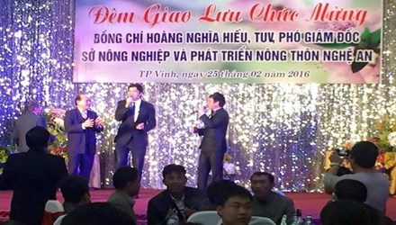 Tiệc mừng t&acirc;n Ph&oacute; Gi&aacute;m đốc Sở g&acirc;y x&ocirc;n xao