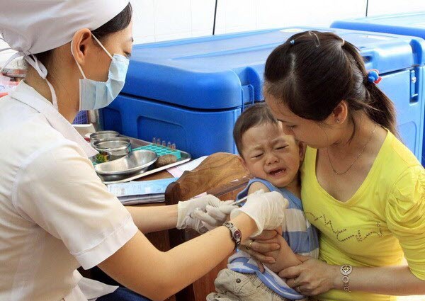 ti&ecirc;m vacxin, Ch&aacute;u b&eacute; tử vong sau ti&ecirc;m vắc xin, Trung t&acirc;m Y tế dự ph&ograve;ng, bệnh Lao