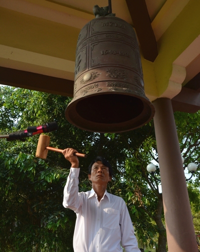 Tiếng chu&ocirc;ng ng&acirc;n nga b&ecirc;n hương hồn 504 thường d&acirc;n v&ocirc; tội trong vụ thảm s&aacute;t Sơn Mỹ Quảng Ng&atilde;i năm xưa