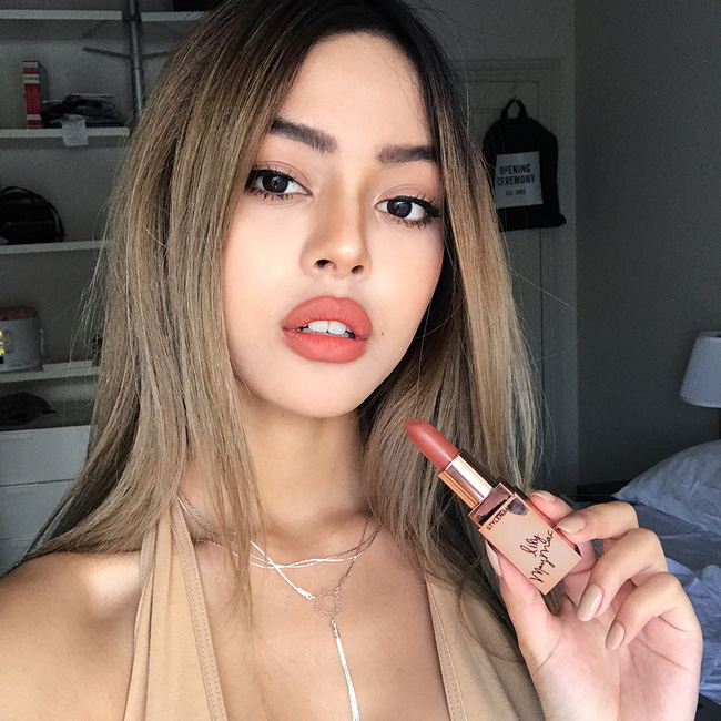  Son 3CE l&agrave; một trong những loại bị l&agrave;m nh&aacute;i nhiều nhất hiện nay