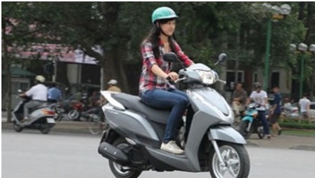 Giá xăng tăng cao bất ngờ khiến nhiều người băn khoăn về cách tiết kiệm xăng cho các phương tiện của mình. Tuy nhiên, không cần tiêu tốn nhiều tiền lắp đặt các bộ chế hòa khí hoặc các bộ tiết kiệm nhiên liệu, bạn có thể tiết kiệm tới 10% lượng nhiên liệu tiêu thụ với những mẹo nhỏ sau đây. Tiết kiệm xăng nhờ chọn loại xe phù hợp với nhu cầu sử dụng
