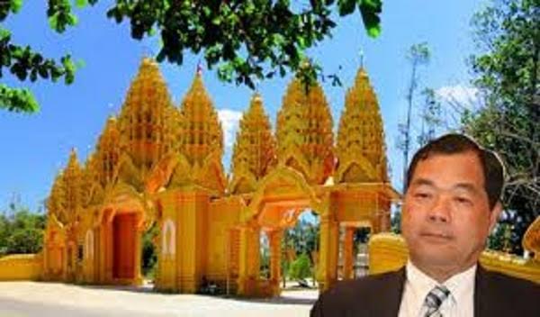  Với ‘ông trùm’ ngân hàng Trầm Bê, việc bỏ cả ngàn tỷ ra làm từ thiện bằng cách xây chùa, điện cũng gây được chú ý từ dư luận.