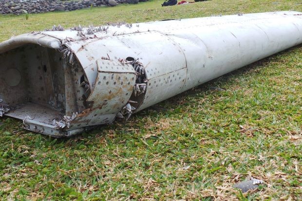 Mảnh vỡ của m&aacute;y bay Malaysia MH370 mất t&iacute;ch b&iacute; ẩn được ph&aacute;t hiện ở đảo Reunion hồi th&aacute;ng 7 năm ngo&aacute;i