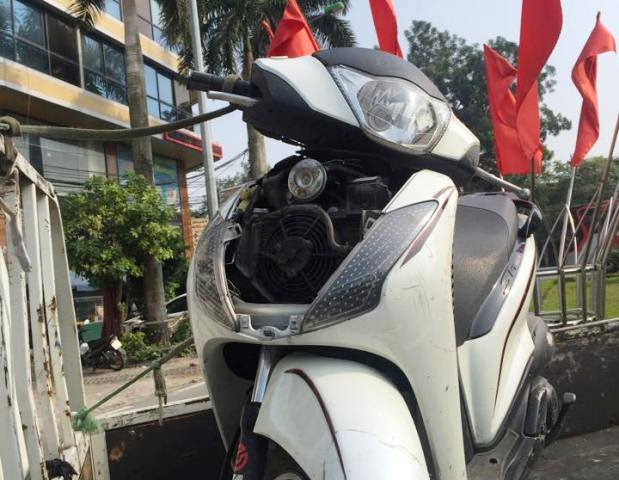 Chiếc xe SH m&agrave;u trắng vừa bị kẻ gian lấy cắp