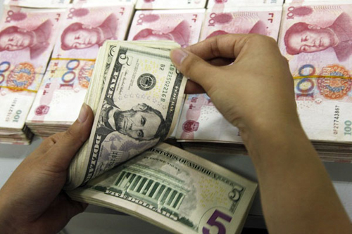 Trung Quốc tarở th&agrave;nh nước xuất khẩu vốn r&ograve;ng