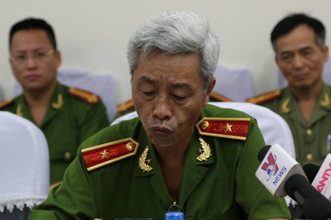 &Ocirc;ng Phan Anh Minh chủ tr&igrave; buổi họp b&aacute;o về vụ chủ qu&aacute;n caf&eacute; bị khởi tố v&igrave; kinh doanh tr&aacute;i ph&eacute;p