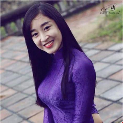 Ch&acirc;n dung xinh đẹp của c&ocirc; d&acirc;u Tr