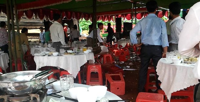 Hiện trường đám cưới nơi xảy ra vụ việc, theo những tin tức pháp luật mới nhất hôm nay