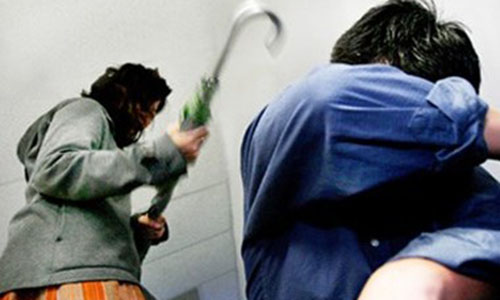 Trong những tin ph&aacute;p luật an ninh 24h qua c&oacute; vụ nghi &aacute;n mẹ đ&aacute;nh chết con 15 tuổi ở H&agrave; Nội