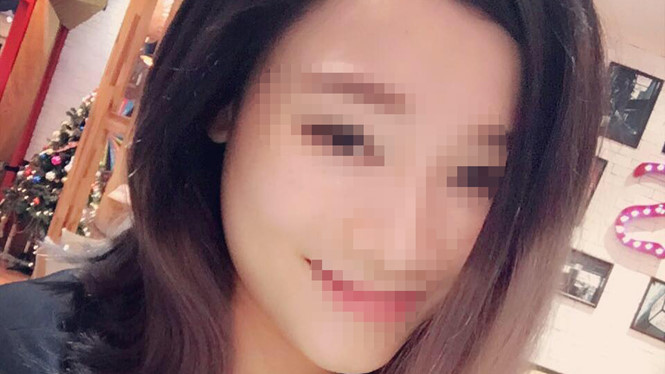 Trong những tin ph&aacute;p luật an ninh 24h qua c&oacute; vụ C&ocirc; g&aacute;i tố cảnh s&aacute;t nhổ nước bọt v&agrave;o mặt